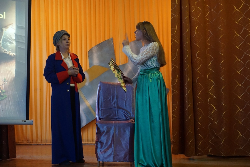 Спектакль «Маленький принц» в Семилукском интернате