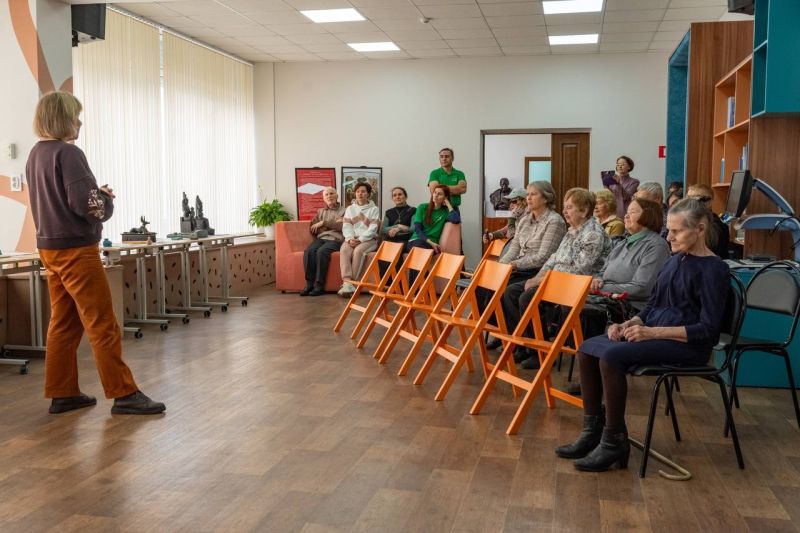 Открытие выставки в библиотеке для слепых Открытие выставки в библиотеке для слепых